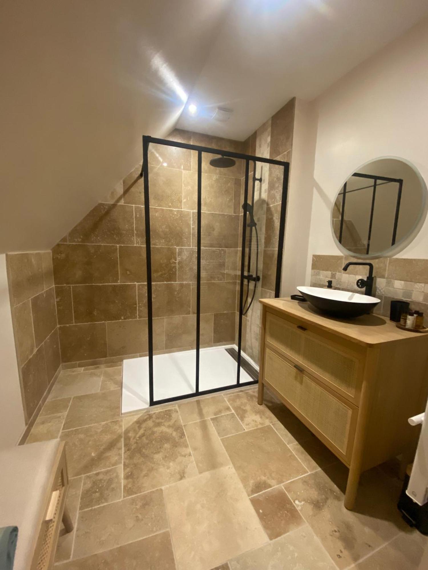Domaine De Lithos Bed & Breakfast Fossemagne Екстериор снимка